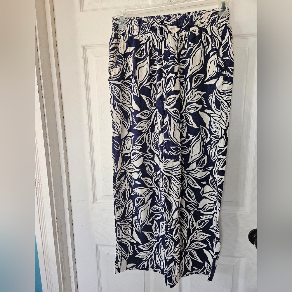 Panama Jack Navy and White Leaf Print Flare Pants